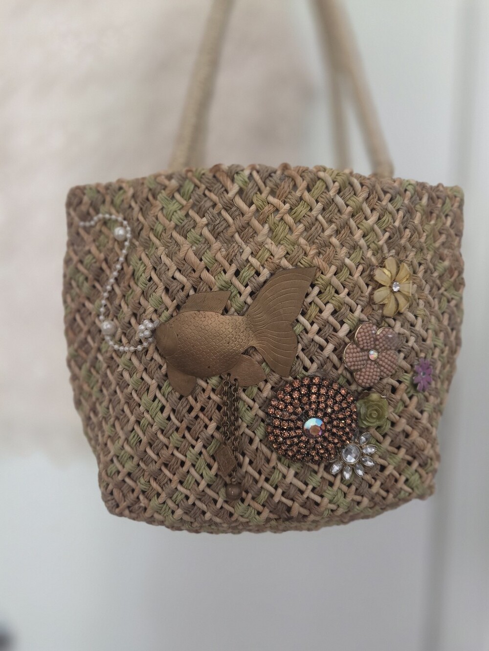One-of-a-Kind Vintage Liz Claiborne Goldfish & Floral Small Tote - Picture 2 of 9